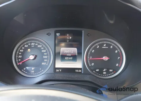 2016 Mercedes-Benz Glc 300 4Matic z USA, uszkodzony, nr VIN WDC0G4KB8GF011377